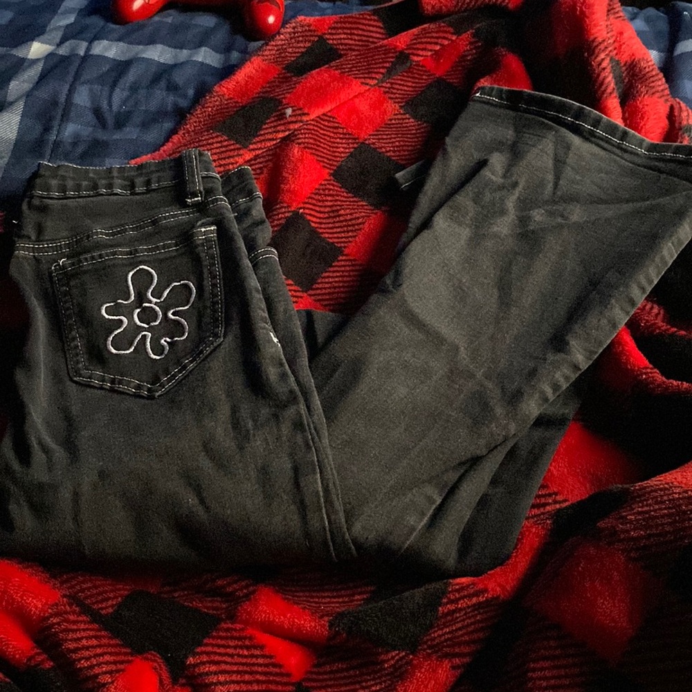 Black bell bottoms jeans with white flowers on butt shein brand